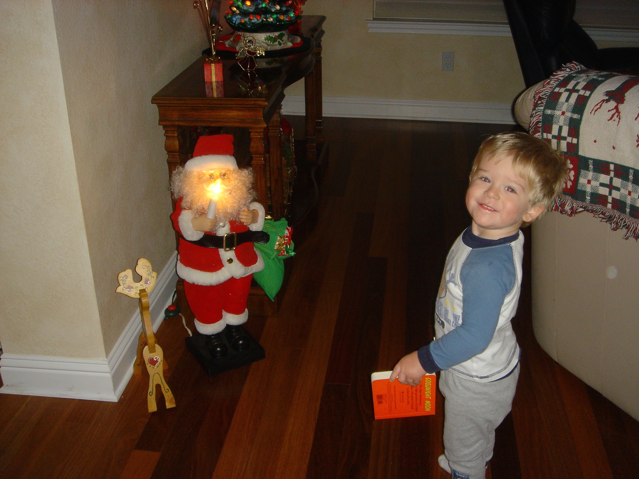 2006-12-03-05 early Christmas Prep Ian Visits 5.jpg